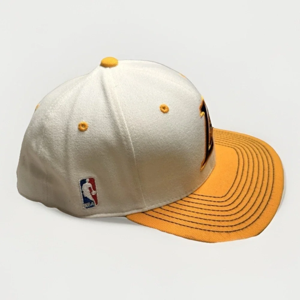 Authentic Los Angeles Lakers Adidas NBA On Court Flexfit Hat Baseball L/XL